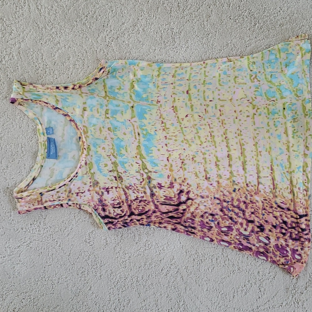 Simply Vera size small tank top